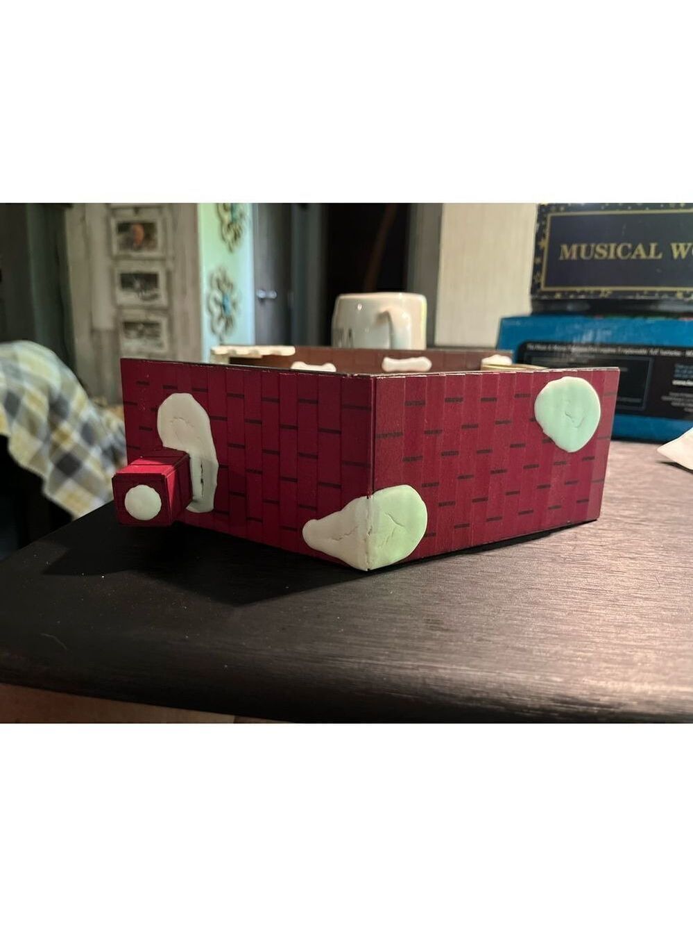 Christmas Musical wooden house. - Picture 14 of 15